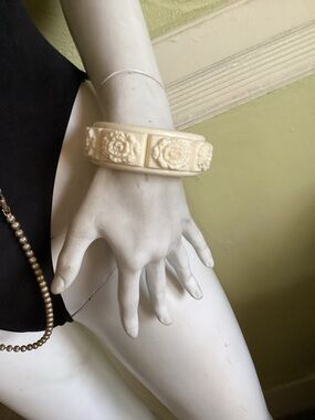 Carved Cream Decorative Bangle Bracelet